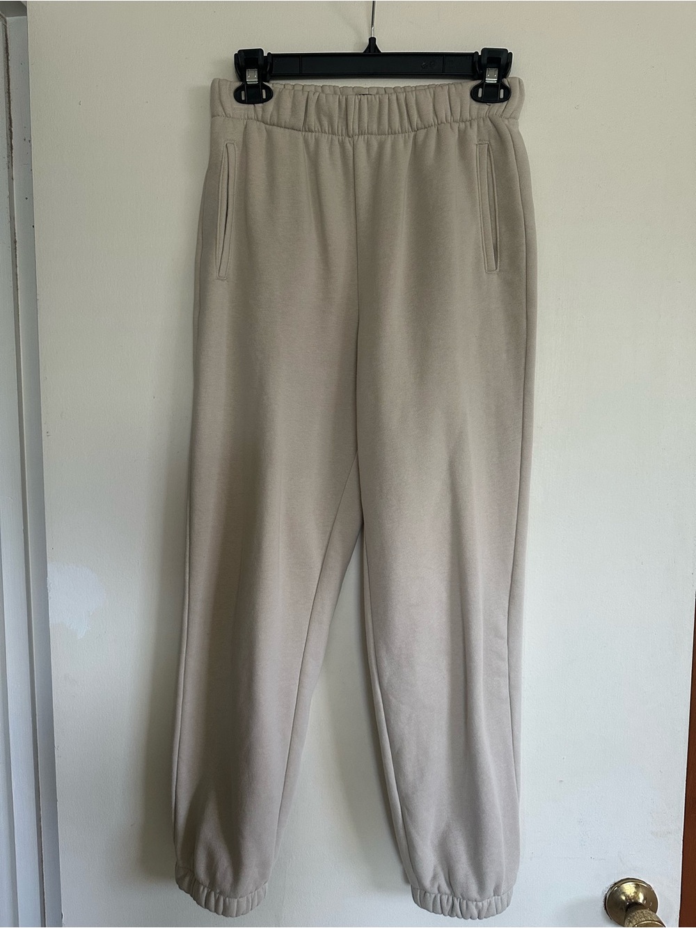 GAP Women's Cream Elastic Waist Joggers